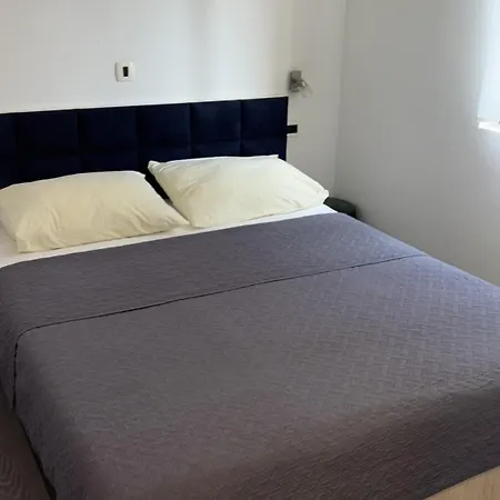 Cvita Apartament Bibinje